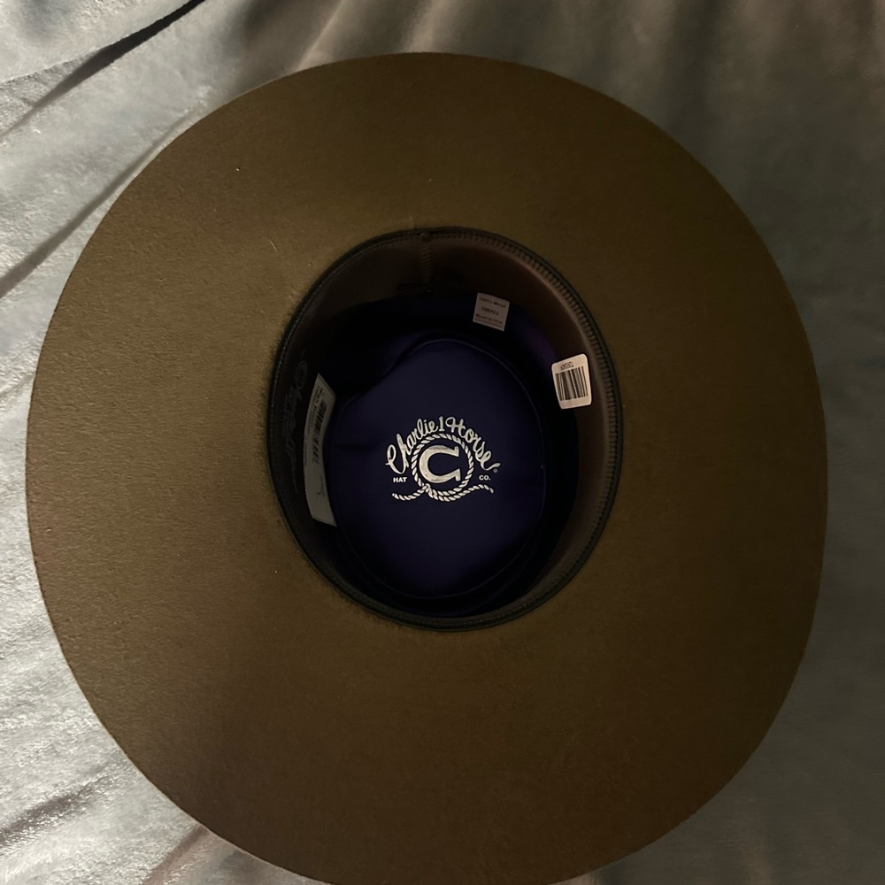 Brown Wide-Brimmed Hat with Concho Band - Picture 4 of 5